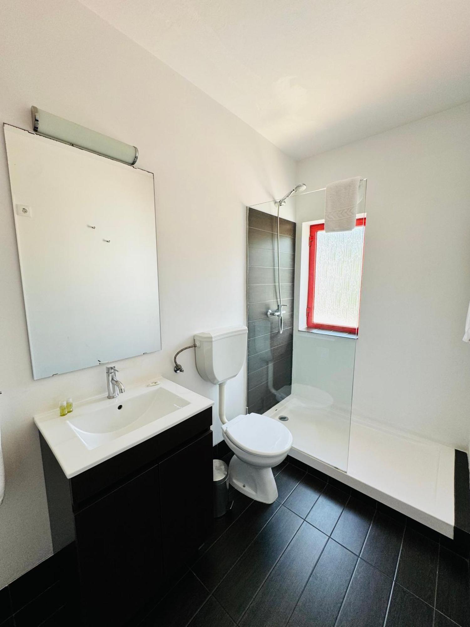 Nature & Beach Guest Rooms, Aldeamento Turistico Do Camarido Cristelo  Zimmer foto